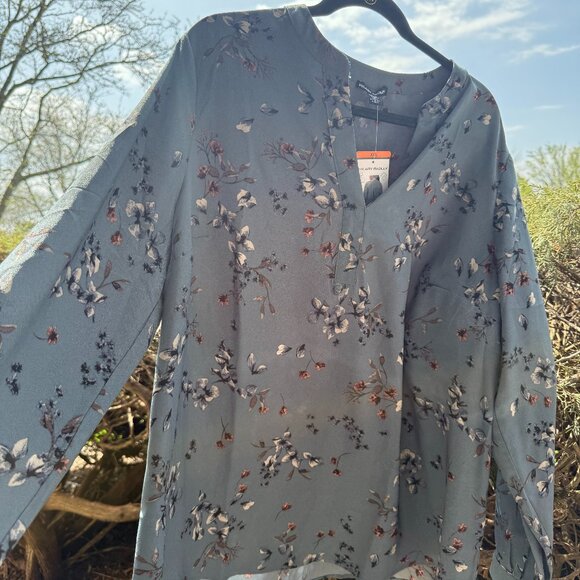 NWT Hilary Radley Women's Long Sleeve Floral Sage Blouse Size L $45 - Picture 3 of 15